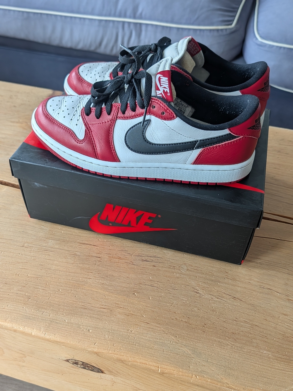 Jordan 1 Low Sz 8.5 "Chicago" (2025)
